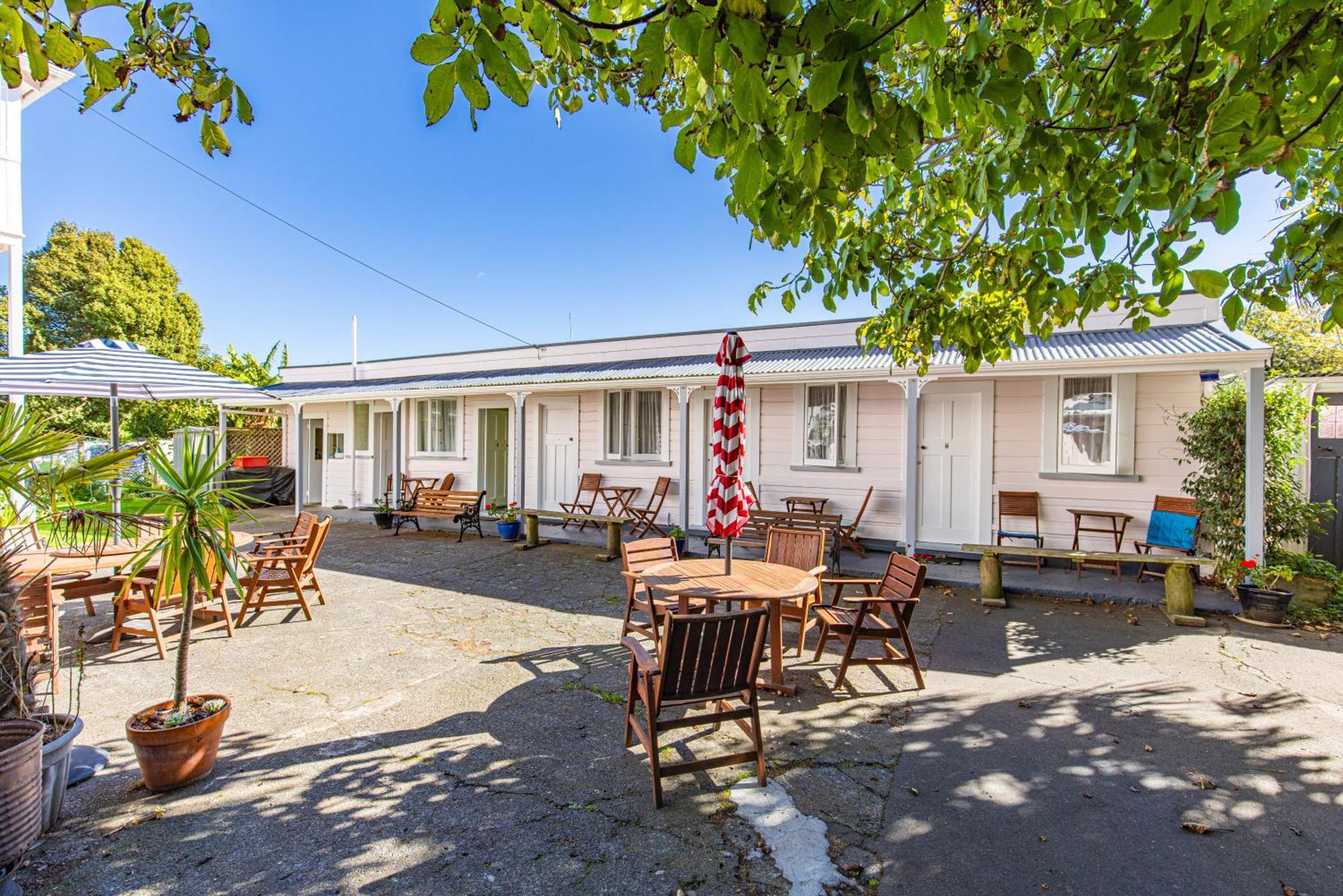 Braemar House B&B And Yha Hostel Whanganui Extérieur photo