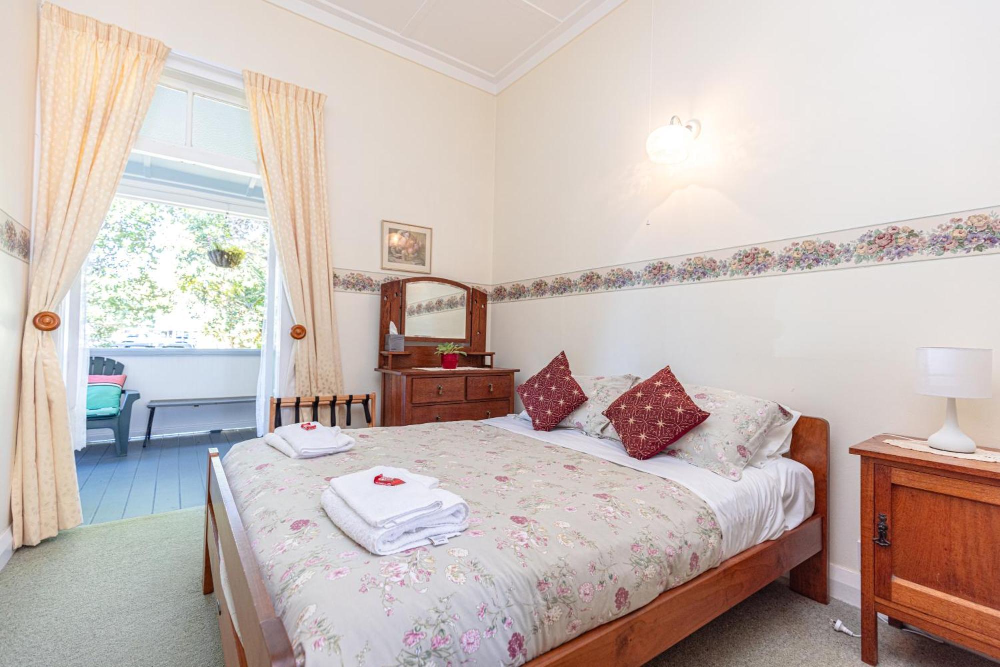 Braemar House B&B And Yha Hostel Whanganui Extérieur photo