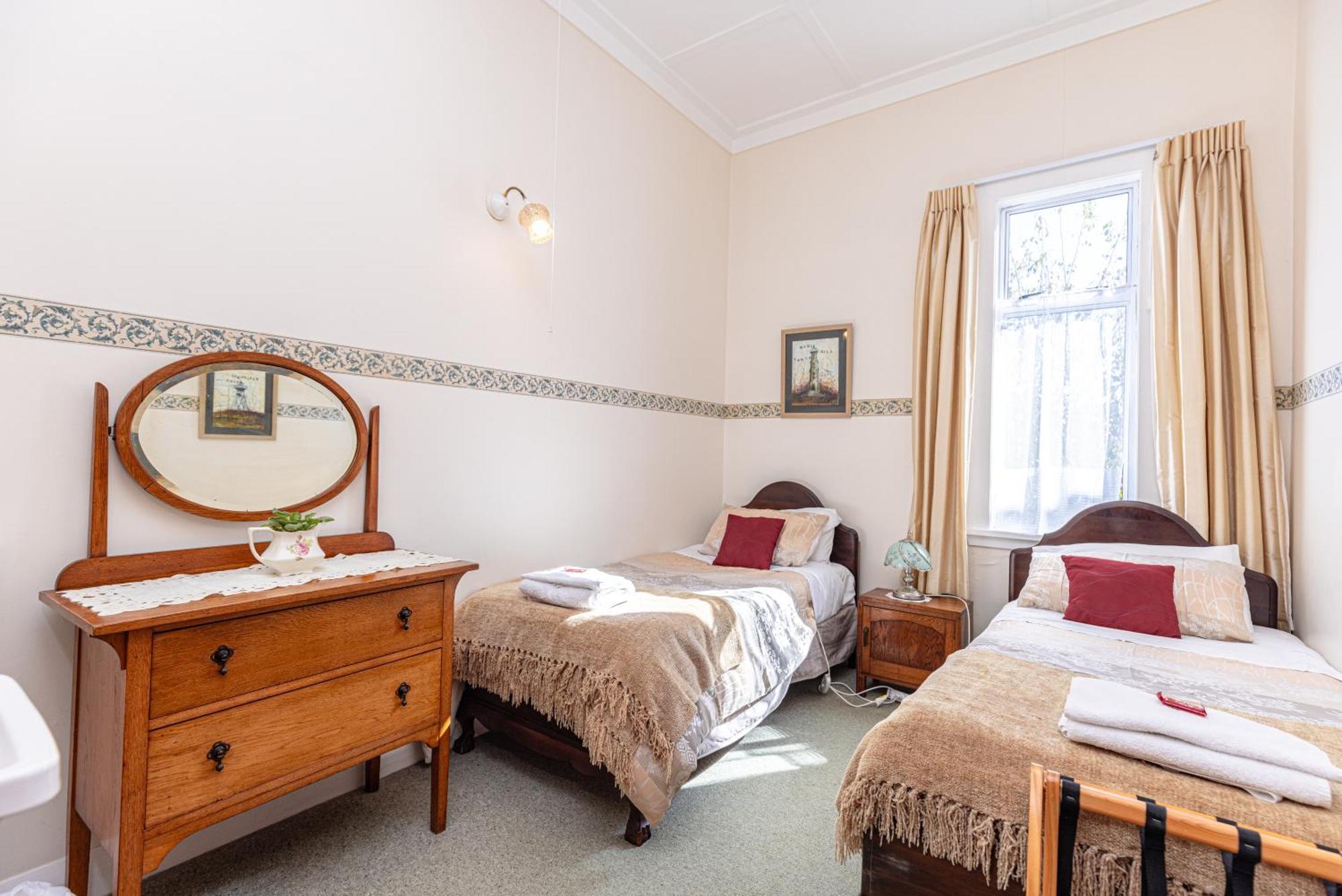 Braemar House B&B And Yha Hostel Whanganui Extérieur photo