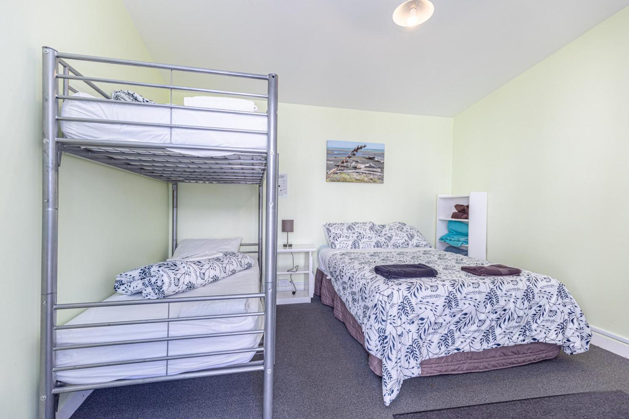 Braemar House B&B And Yha Hostel Whanganui Extérieur photo