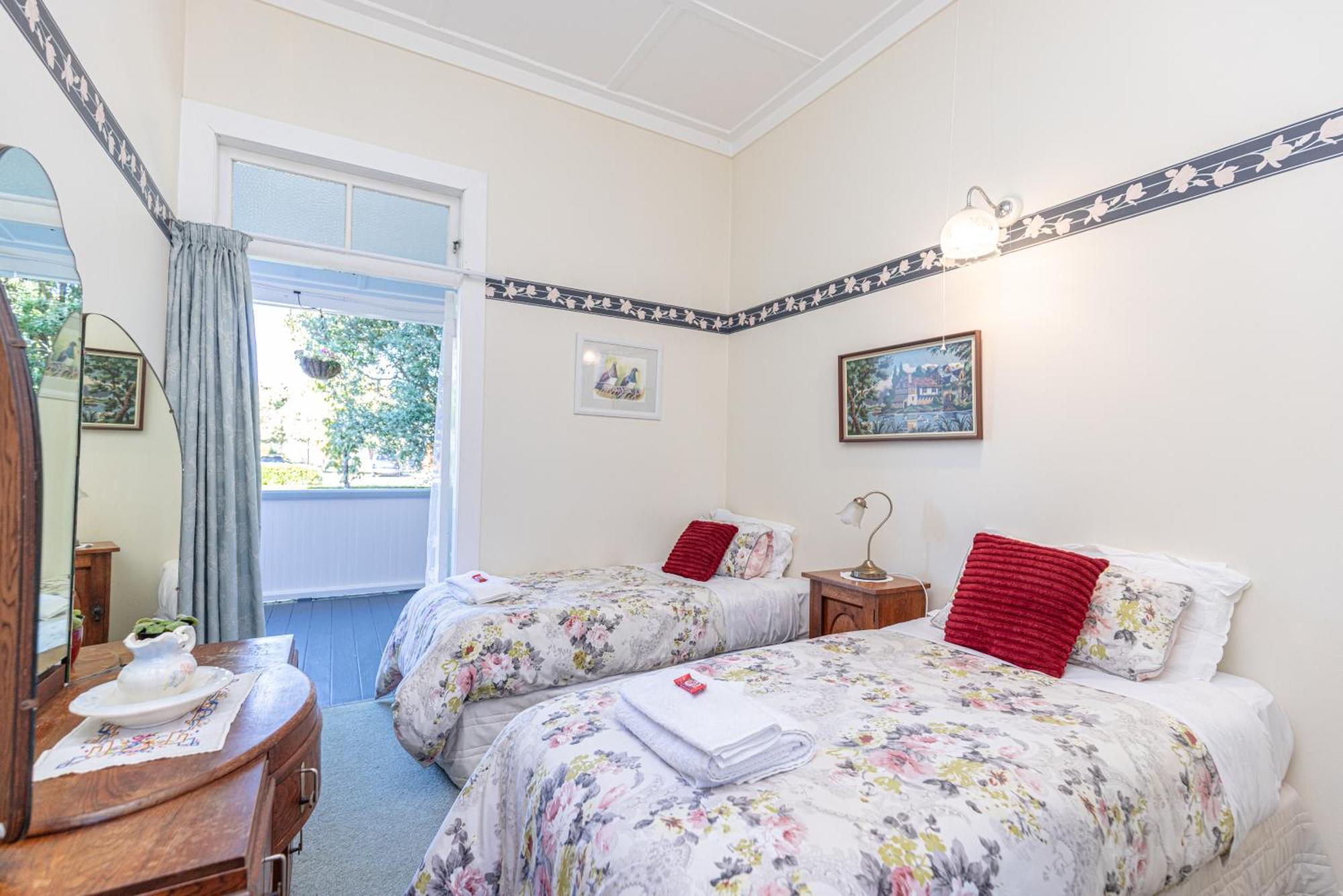 Braemar House B&B And Yha Hostel Whanganui Extérieur photo